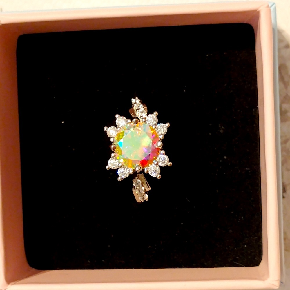 Moissanite bubble Stone Starburst Ring - Picture 3 of 7